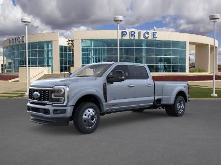 2025 Ford Super Duty F-450 DRW Platinum