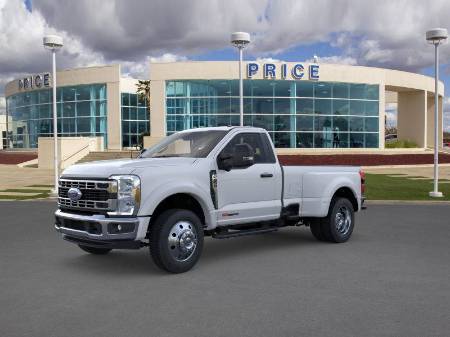 2026 Ford Super Duty F-450 DRW XLT
