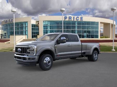 2026 Ford Super Duty F-450® LARIAT®