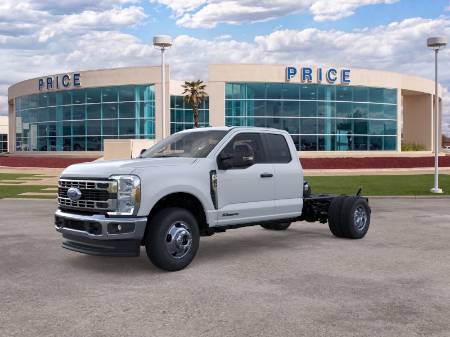 2026 Ford Chassis Cab F-350® XLT