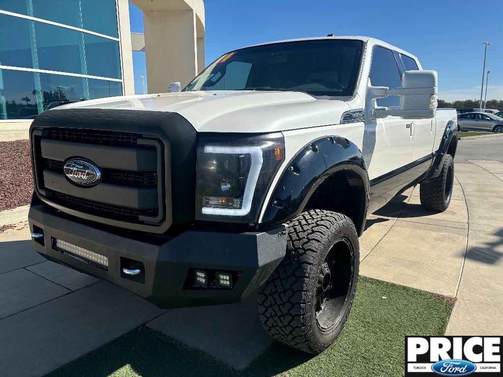 2014 Ford Super Duty F-350 SRW LARIAT